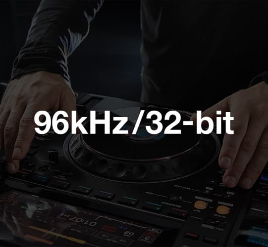 Pioneer DJ CDJ-3000 крупным планом